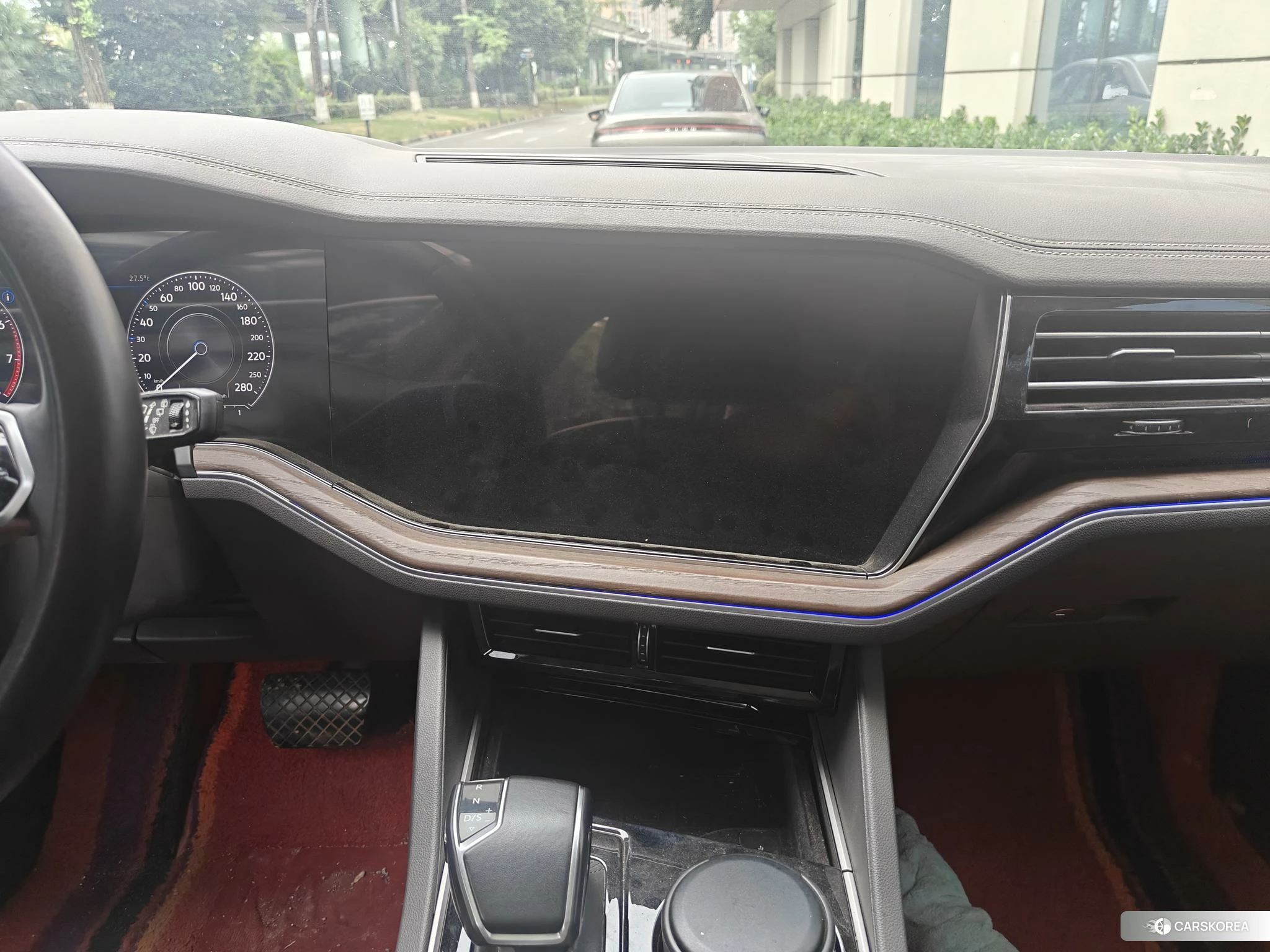 Volkswagen Touareg id 4421086 из Китая 8