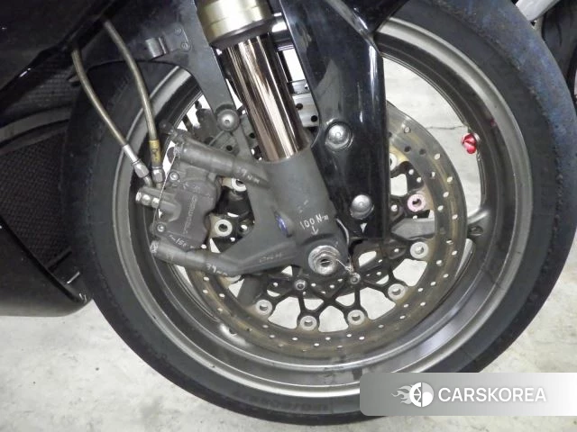 Suzuki GSX-R1000 id 3947219 из Японии 8