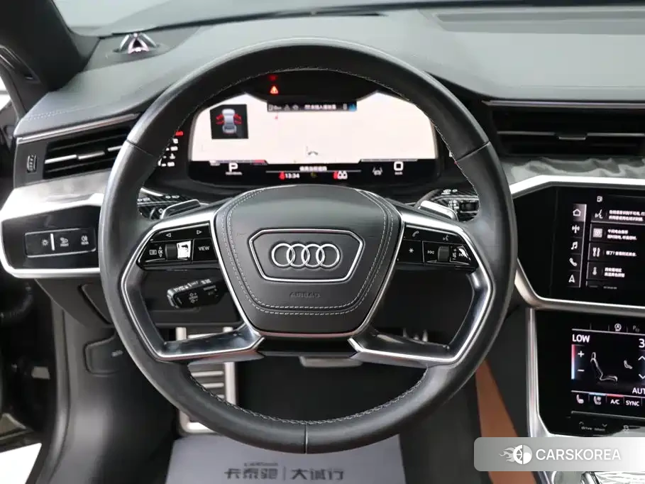 Audi A7L id 4601926 из Китая 8