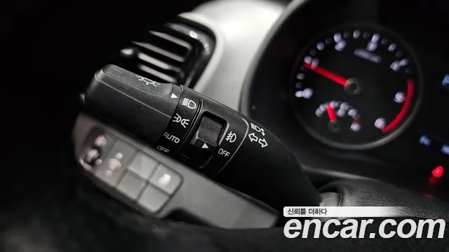 Kia Stonic id 2353666 из Кореи 8