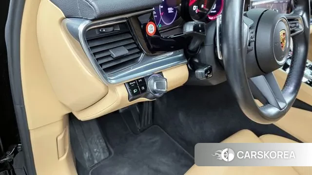 Porsche Panamera (971) id 3443606 из Кореи 8