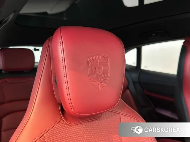 Porsche Taycan id 4280820 из Кореи 8