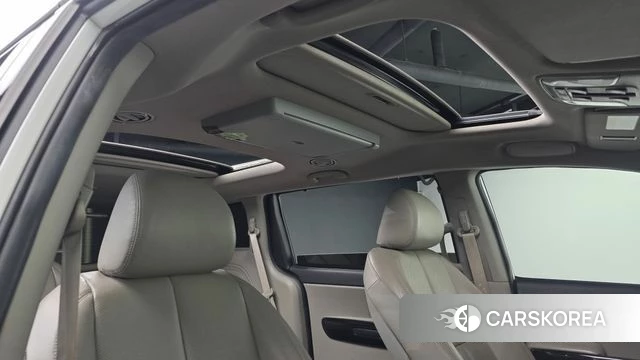 Kia The New Carnival id 4188682 из Кореи 8