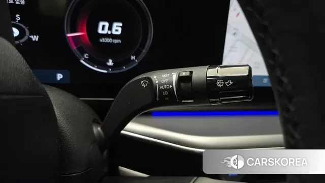 Hyundai Grandeur (GN7) id 3201093 из Кореи 8