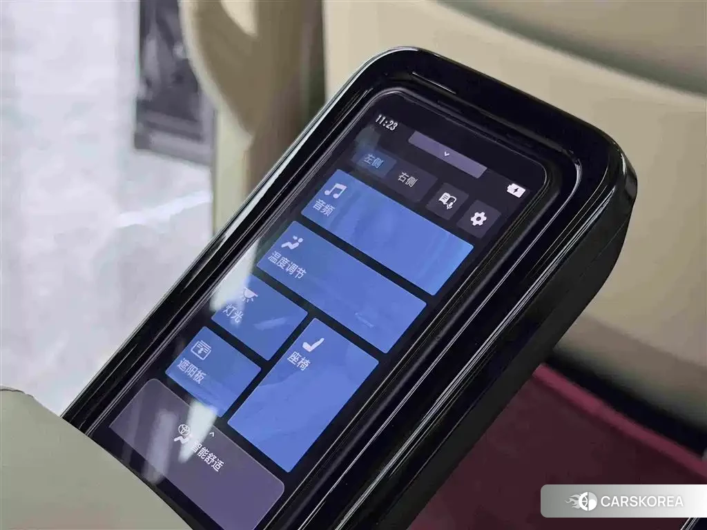 Toyota Elfa id 4622439 из Китая 8