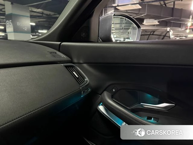 Jaguar E-PACE id 4367716 из Кореи 8