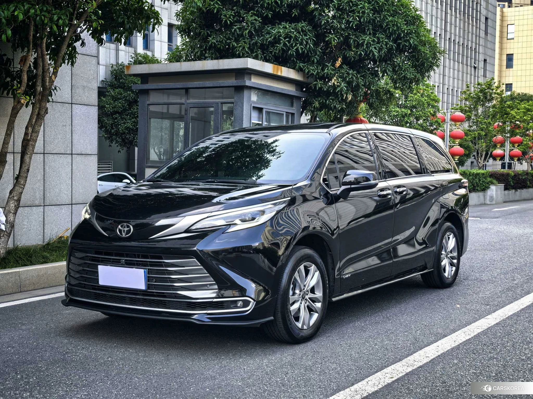 Toyota Sienna id 4461952 из Китая 8