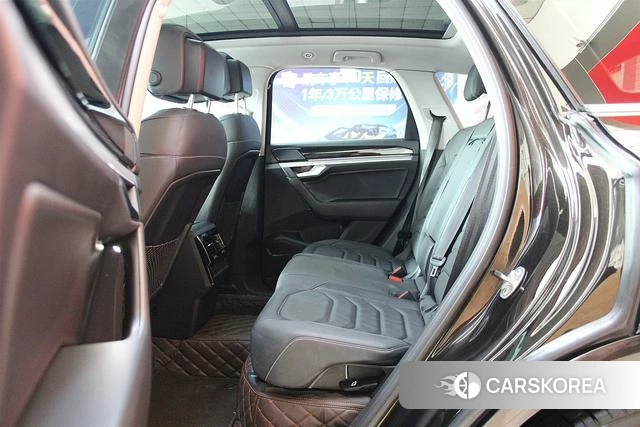 Volkswagen Touareg id 4211617 из Китая 8