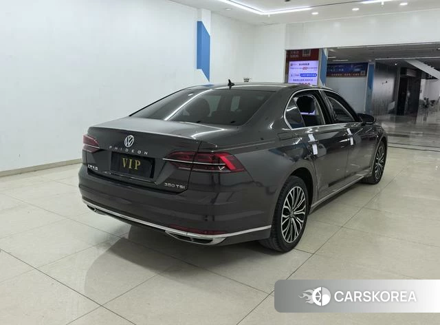 Volkswagen Huiang id 4254251 из Китая 8