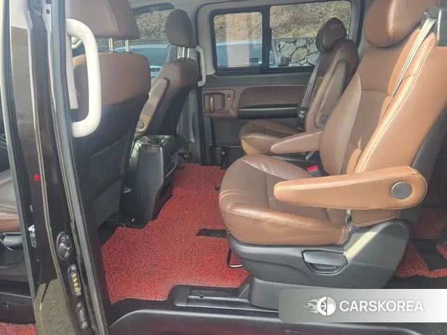 Hyundai The New Grand Starex id 3547527 из Кореи 8