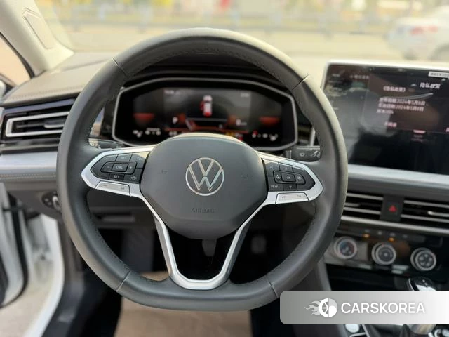 Volkswagen Sagitar id 4342075 из Китая 8