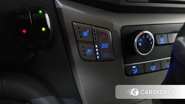 Hyundai The New Grand Starex id 4459663 из Кореи 8