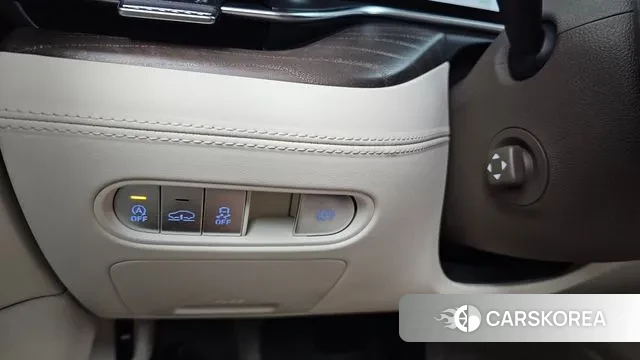 Genesis G90 (RS4) id 3016037 из Кореи 8