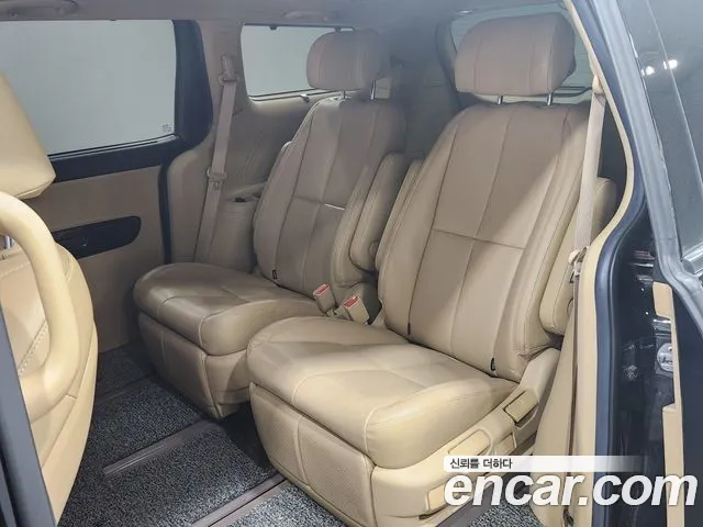 Kia The New Carnival id 2690442 из Кореи 8