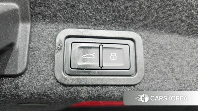 Audi A6 (C8) id 4355498 из Кореи 8