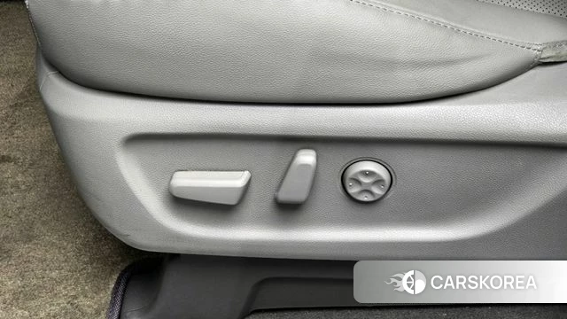 Kia All New Carnival id 4203975 из Кореи 8
