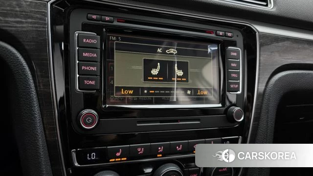 Volkswagen The New Passat id 4737502 из Кореи 8
