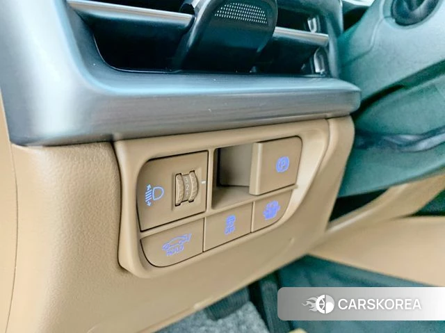 Hyundai Grandeur Hybrid (GN7) id 3922455 из Кореи 8