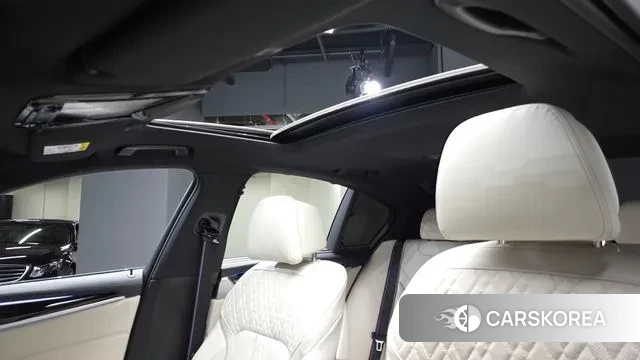 BMW 5 Series (G30) id 3452683 из Кореи 8