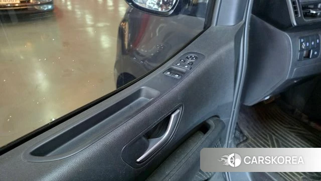 Hyundai Staria id 4680155 из Кореи 8