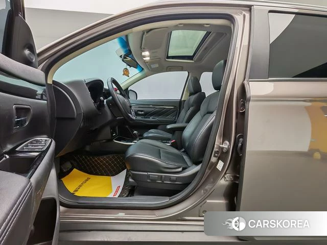 Mitsubishi  Outlander id 4212737 из Китая 8