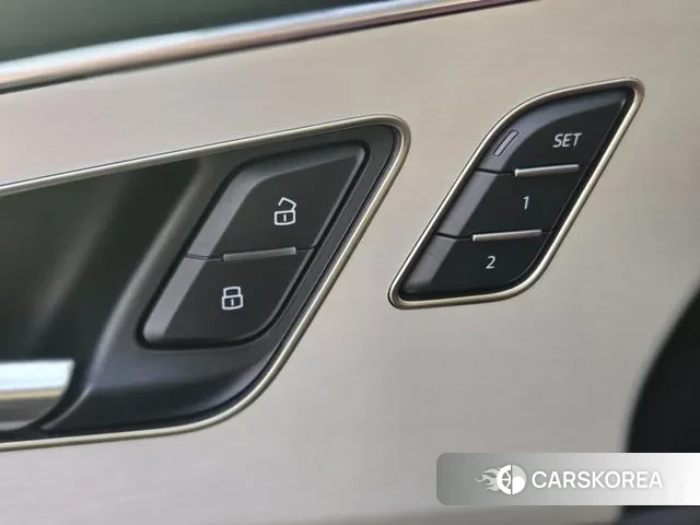 Audi Q8 (4M) id 3590986 из Кореи 8