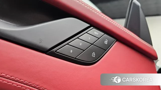 Porsche 911(992) id 3431924 из Кореи 8