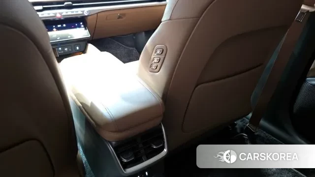 Hyundai Grandeur (GN7) id 3758003 из Кореи 8