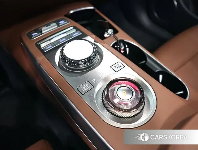 Genesis GV70 id 3513840 из Кореи 8