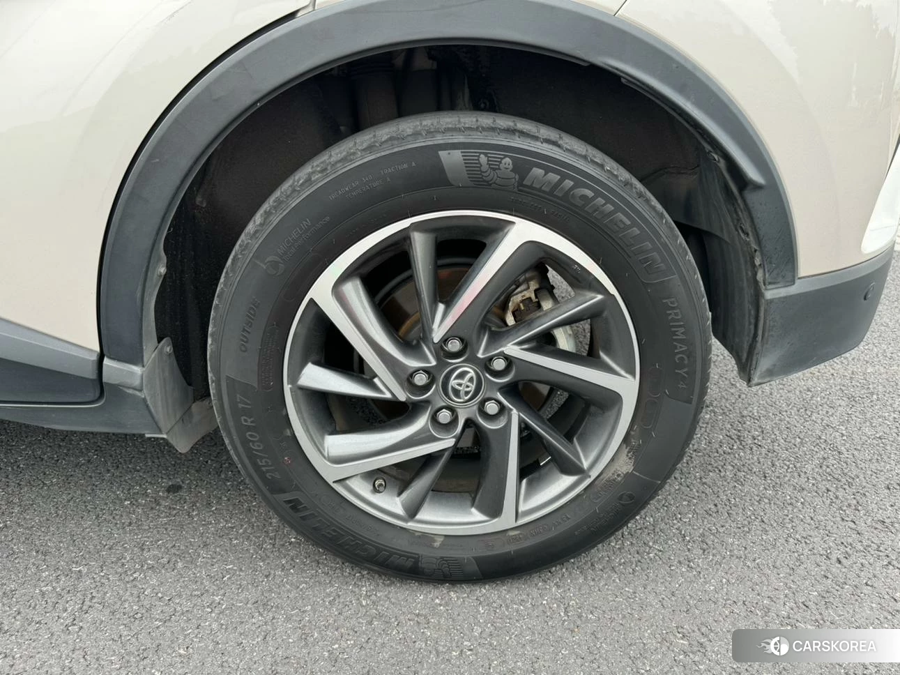Toyota C-HR id 4454745 из Китая 8
