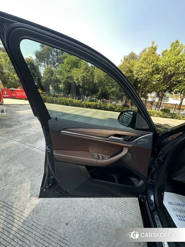 BMW X3 id 3896218 из Китая 8
