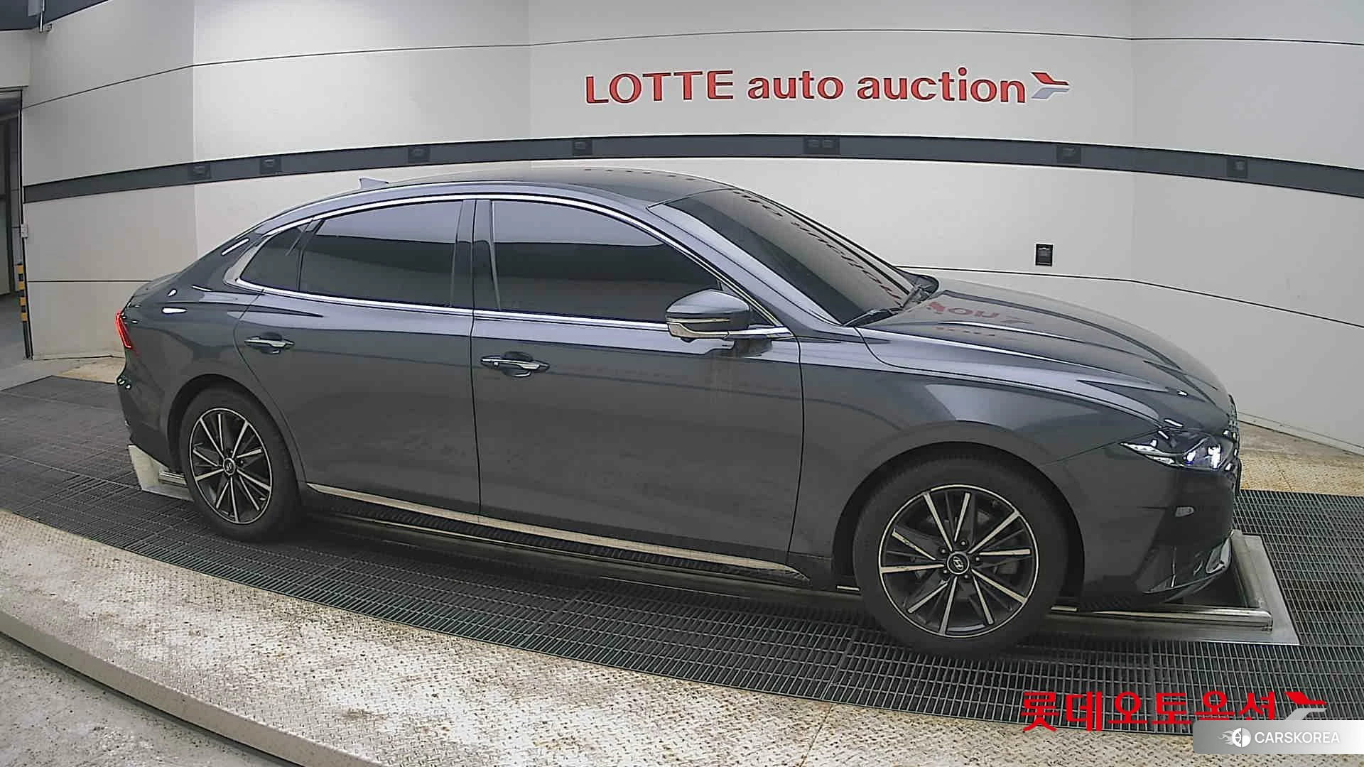 Hyundai Grandeur id 4296831 из Кореи 8