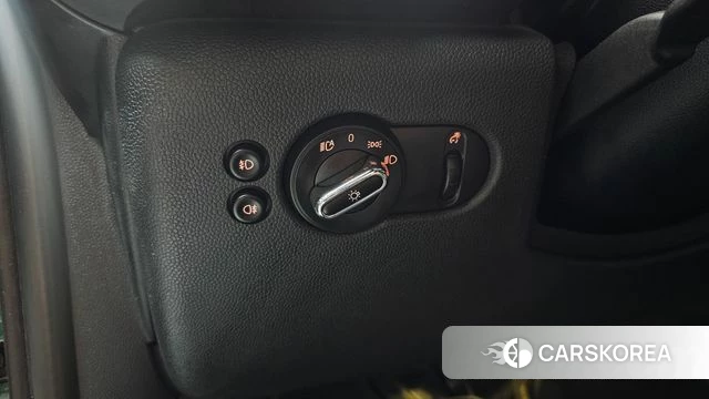 Mini Cooper S id 4689047 из Кореи 8