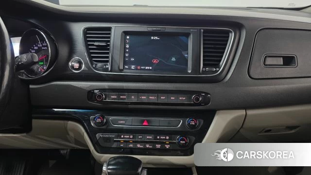 Kia All New Carnival id 4626513 из Кореи 8
