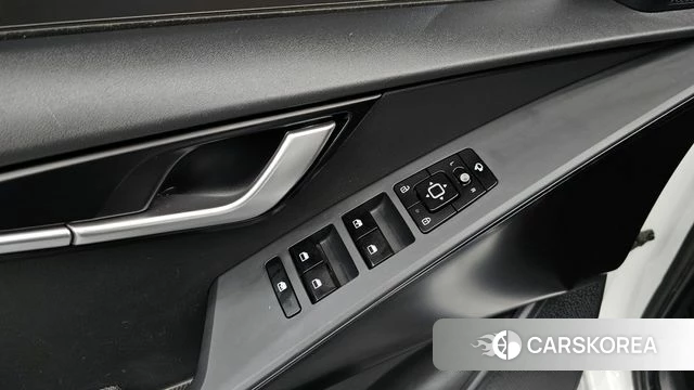 Kia Di Ol Nu Niro id 3953935 из Кореи 8