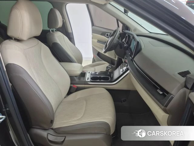 Kia Carnival 4th generation id 4680177 из Кореи 8