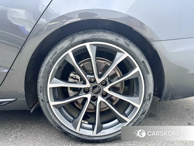 Audi A4L id 4221736 из Китая 8