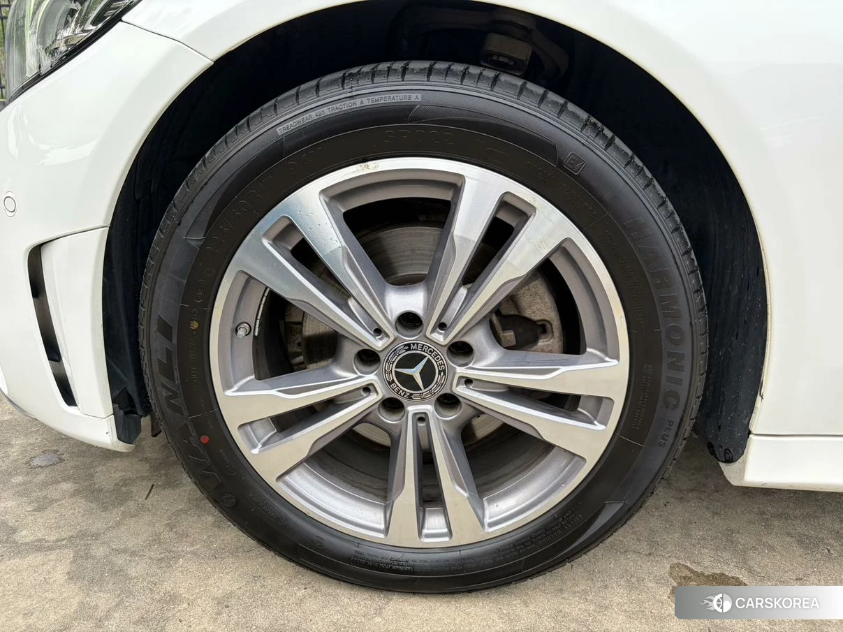 Mercedes-Benz C-class id 4513903 из Китая 8