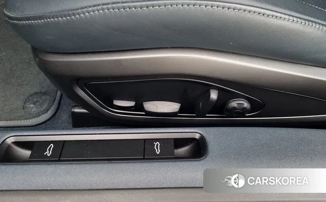 Porsche 911(992) id 3705793 из Кореи 8