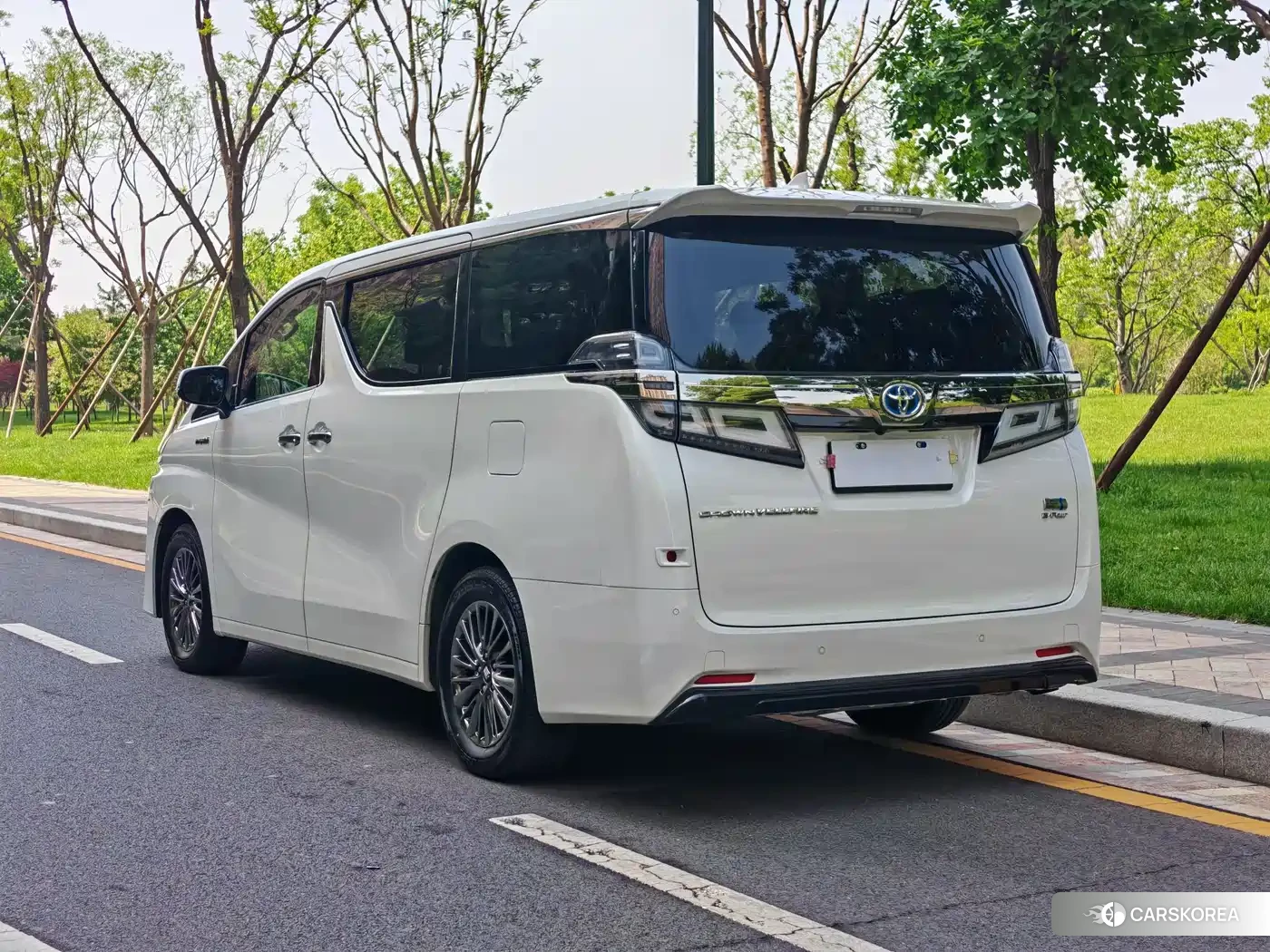 Toyota Vellfire id 4559651 из Китая 8