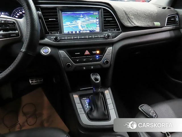 Hyundai Avante AD id 3820945 из Кореи 8