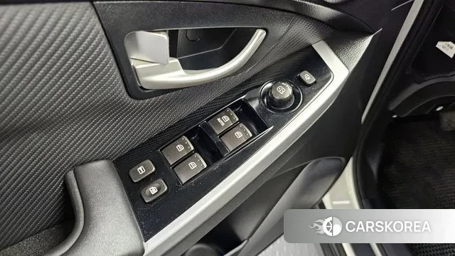 Ssangyong New Style Korando C id 3574265 из Кореи 8