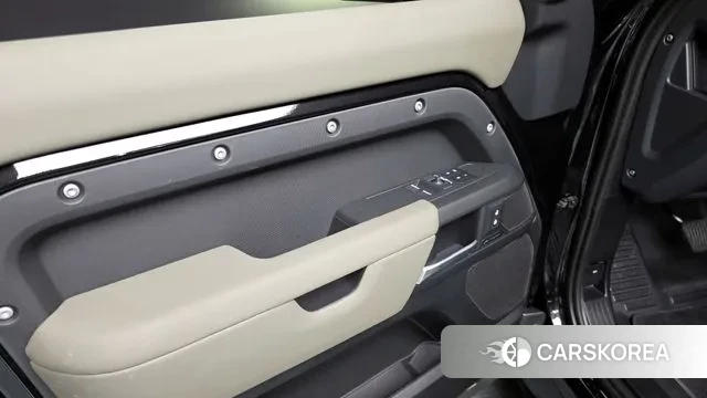 Land Rover Defender (L663) id 3080596 из Кореи 8