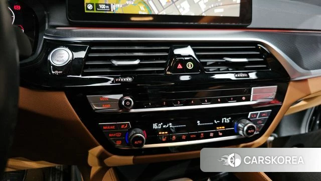 BMW 5 Series (G30) id 4744677 из Кореи 8