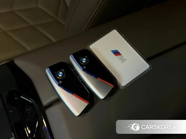 BMW 5 Series (G60) id 4280329 из Кореи 8