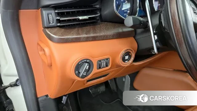 Maserati Quattroporte id 3226708 из Кореи 8