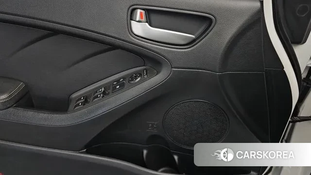 Kia The New K3 id 3500156 из Кореи 8