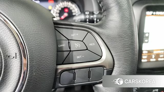 Jeep Renegade id 4604999 из Кореи 8