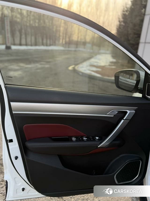 Geely Automobile Binyue id 4207643 из Китая 8