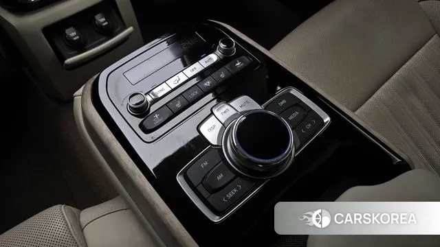 Genesis G90 id 3468704 из Кореи 8